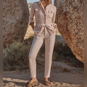 White House Black Market High Rise Pret A Jet Slim Ankle Pants